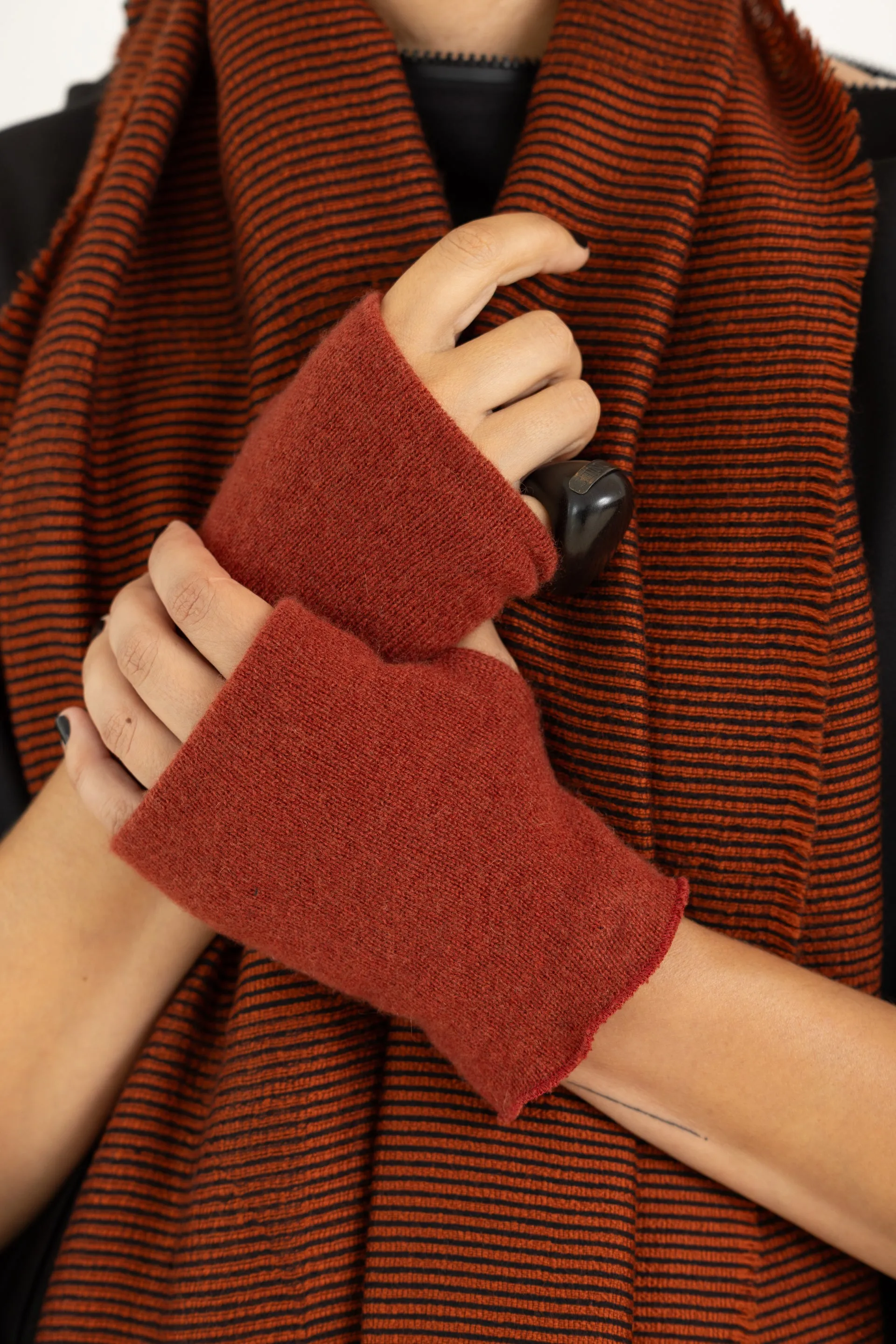ALBUM DI FAMIGLIA GLOVES RED