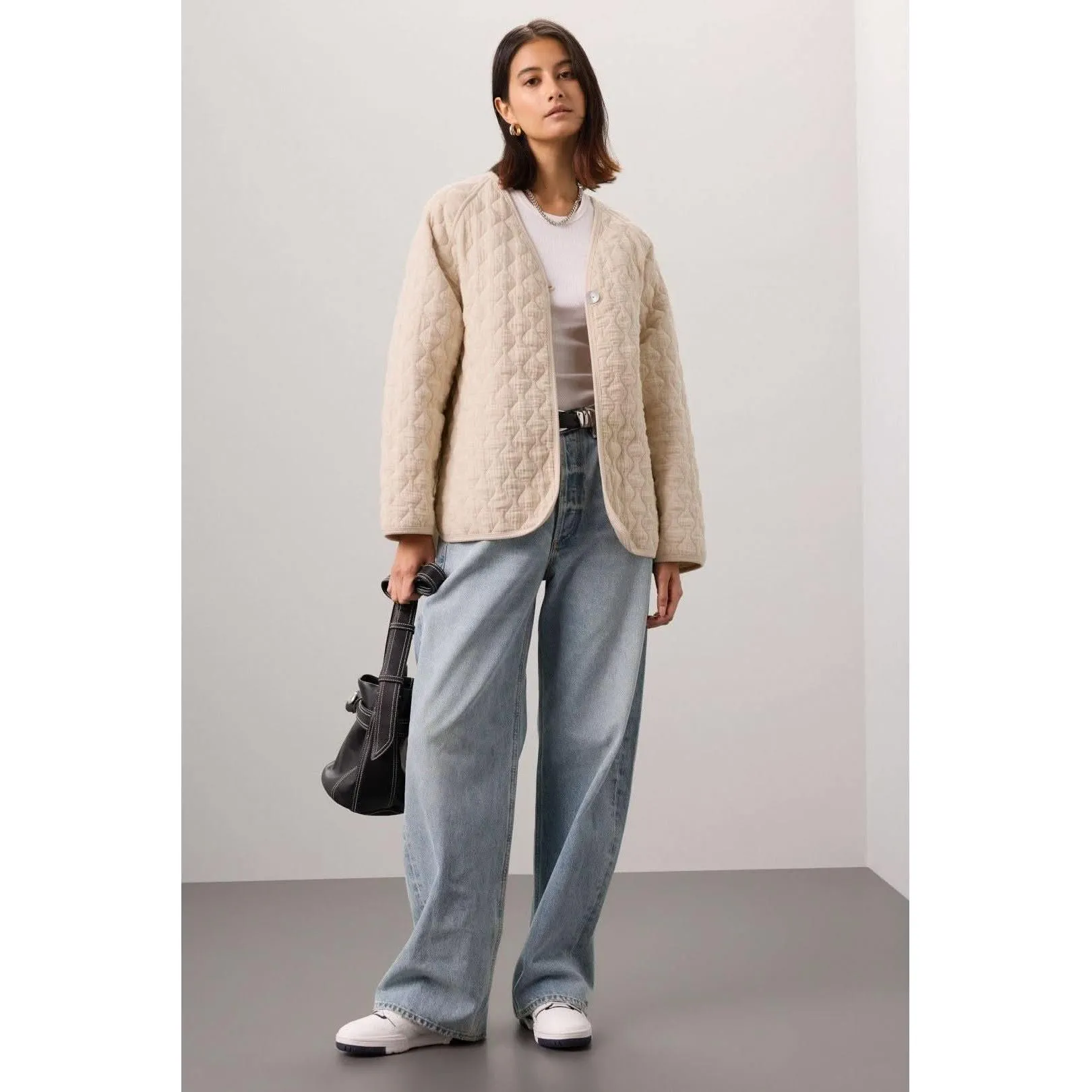 Donni The Quilted Jacket Creme