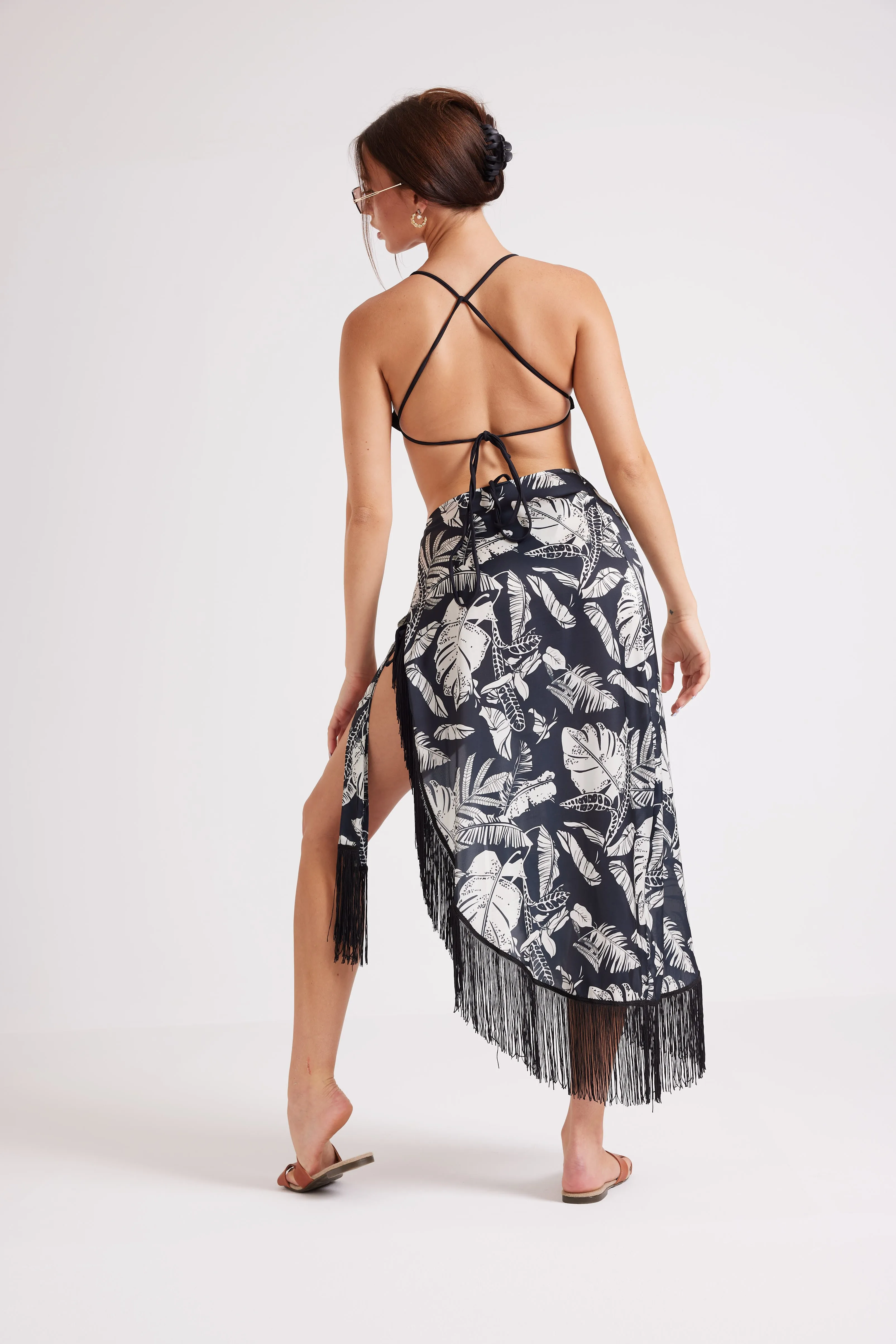 FEEL THE VIBE TASSEL SKIRT - BLACK