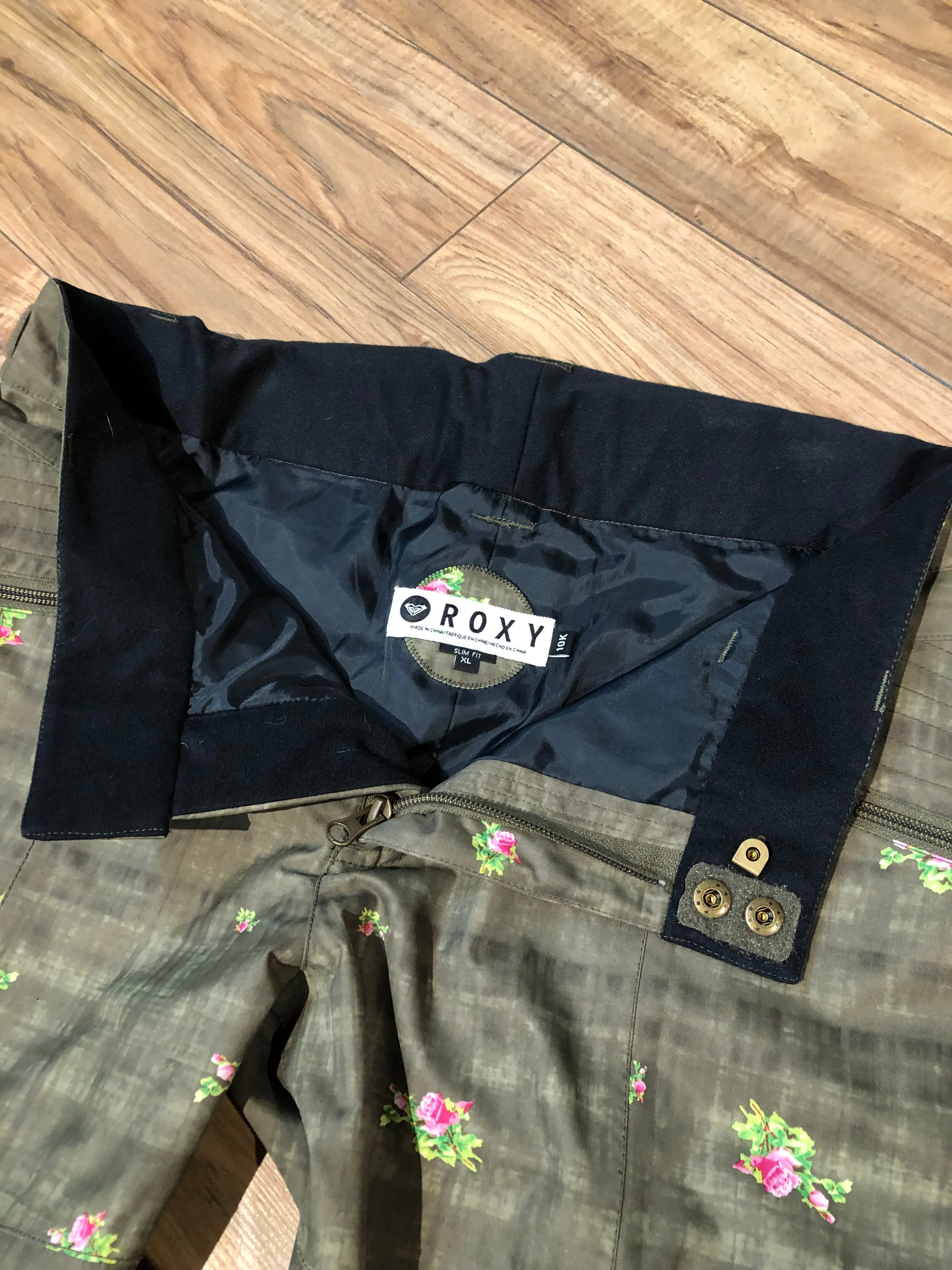 Roxy Floral Design Ski Pants, Size XL, 38”x33”