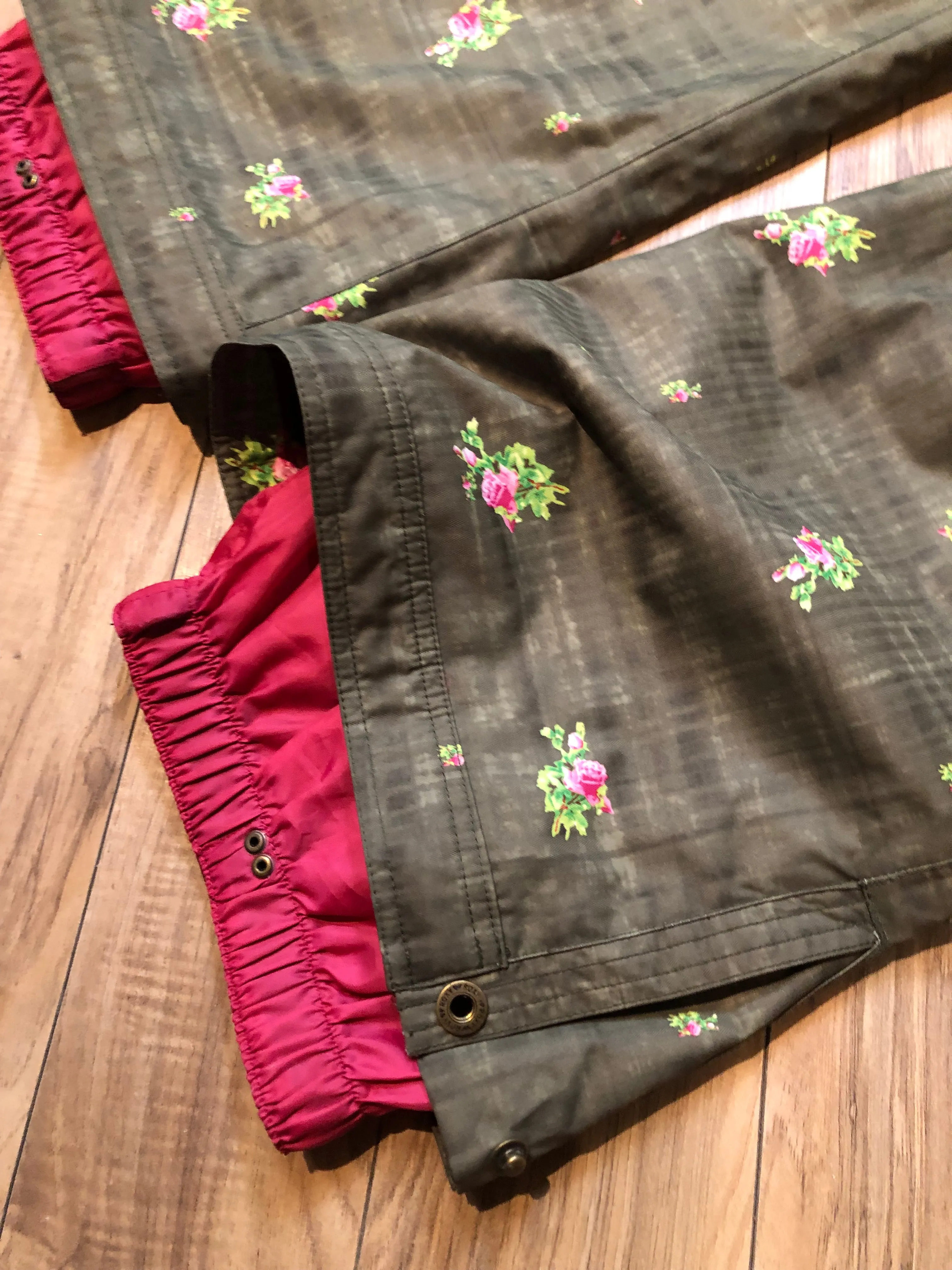Roxy Floral Design Ski Pants, Size XL, 38”x33”