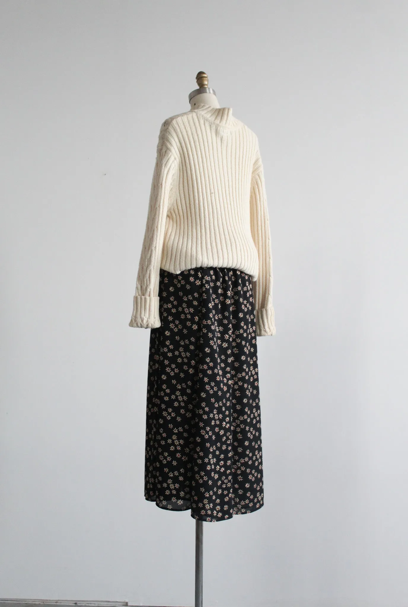 snowdrop maxi skirt