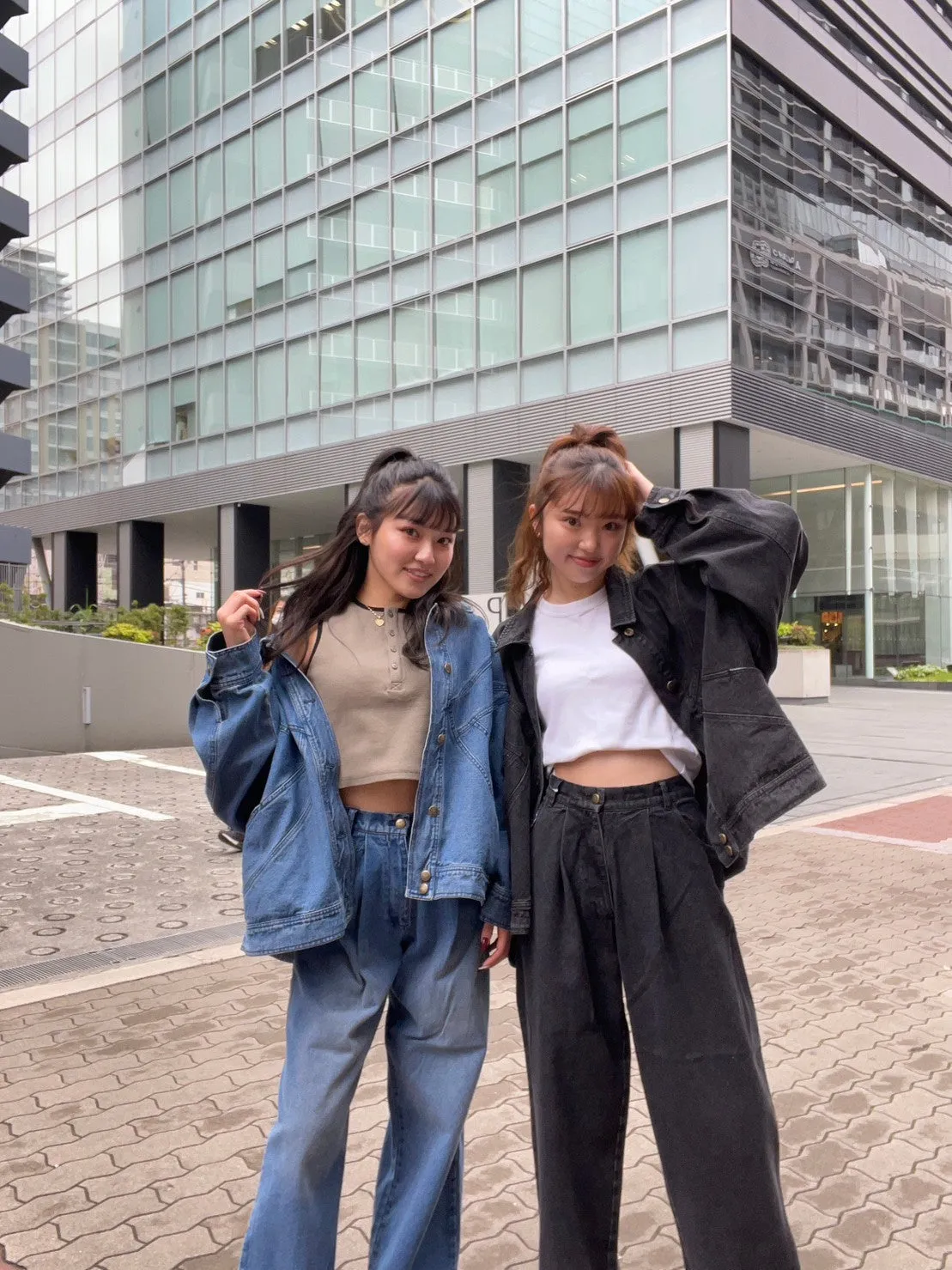 Tuck wide denim pants