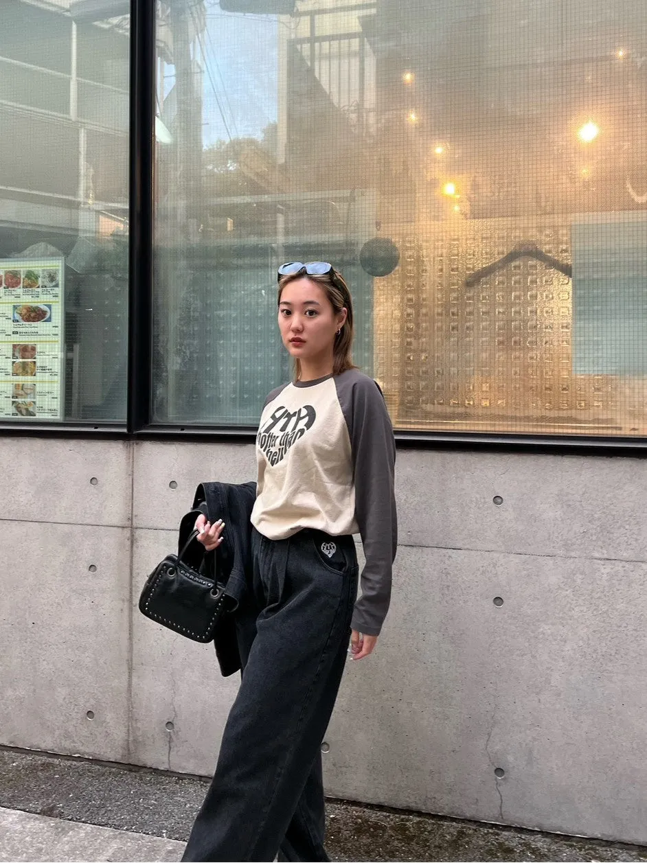 Tuck wide denim pants