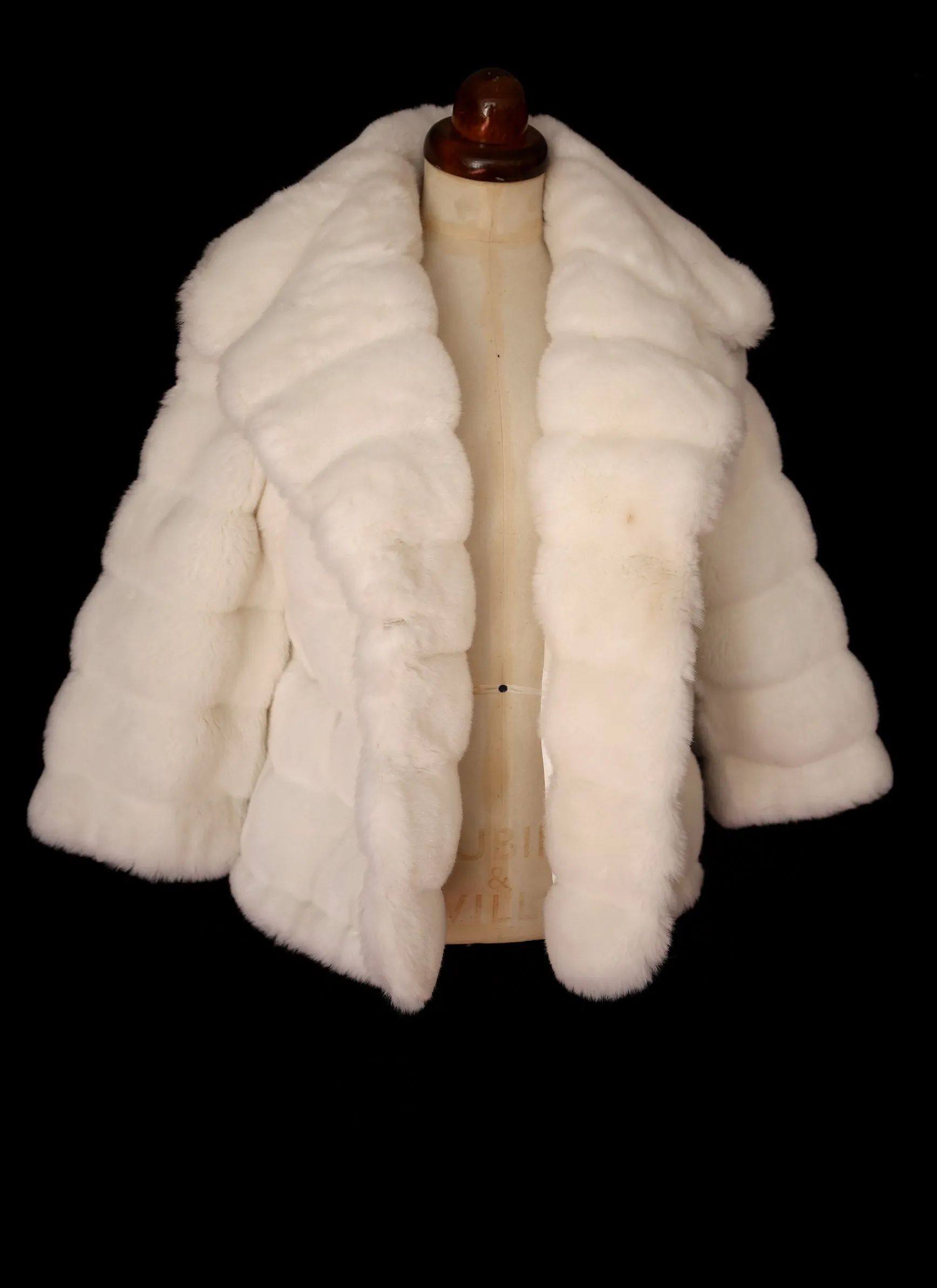 Vintage 1960s White Faux Fur Jacket