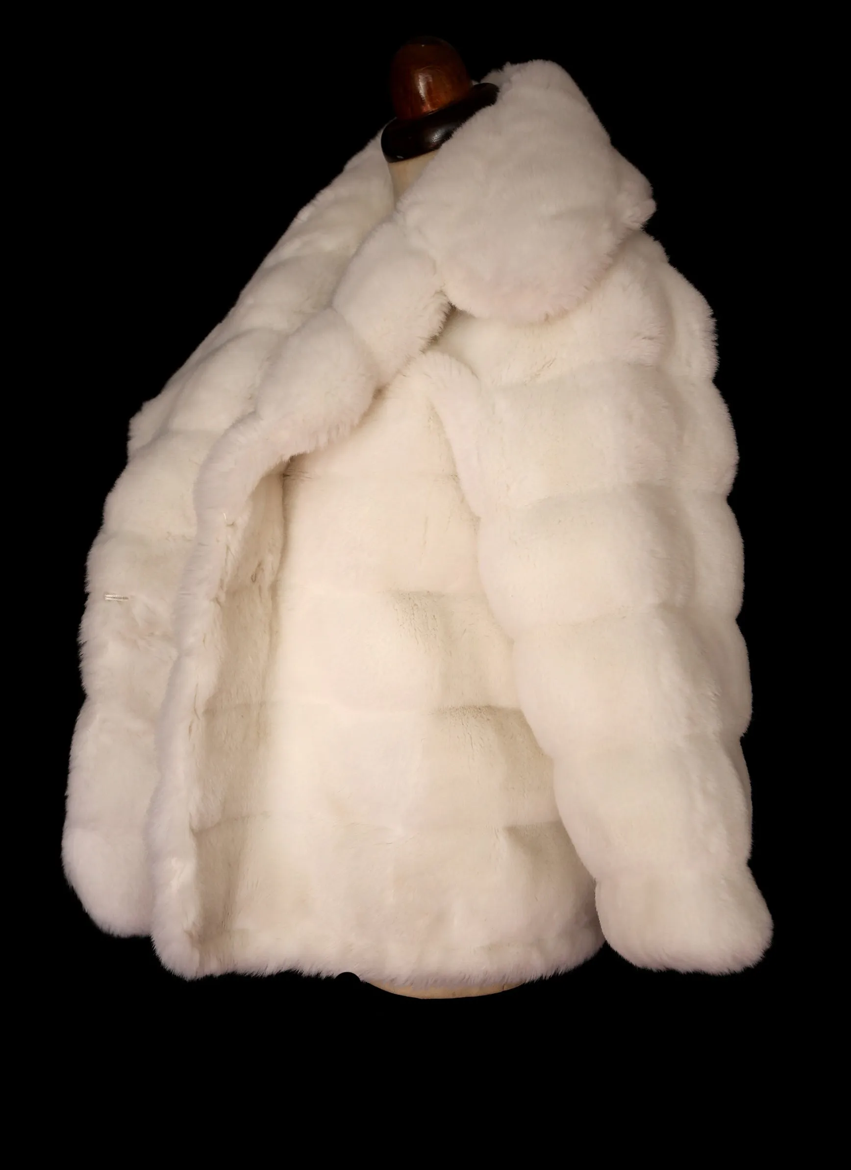 Vintage 1960s White Faux Fur Jacket